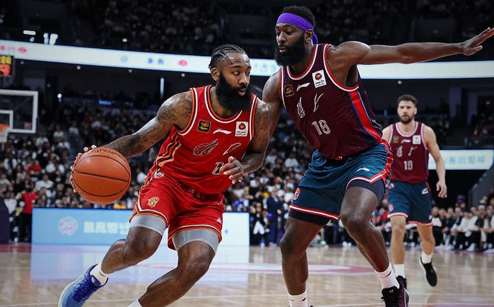 Olympiakos thắng Fenerbahçe 92-90: Chín điểm lợi thế đánh rơi ở Abu Dhabi