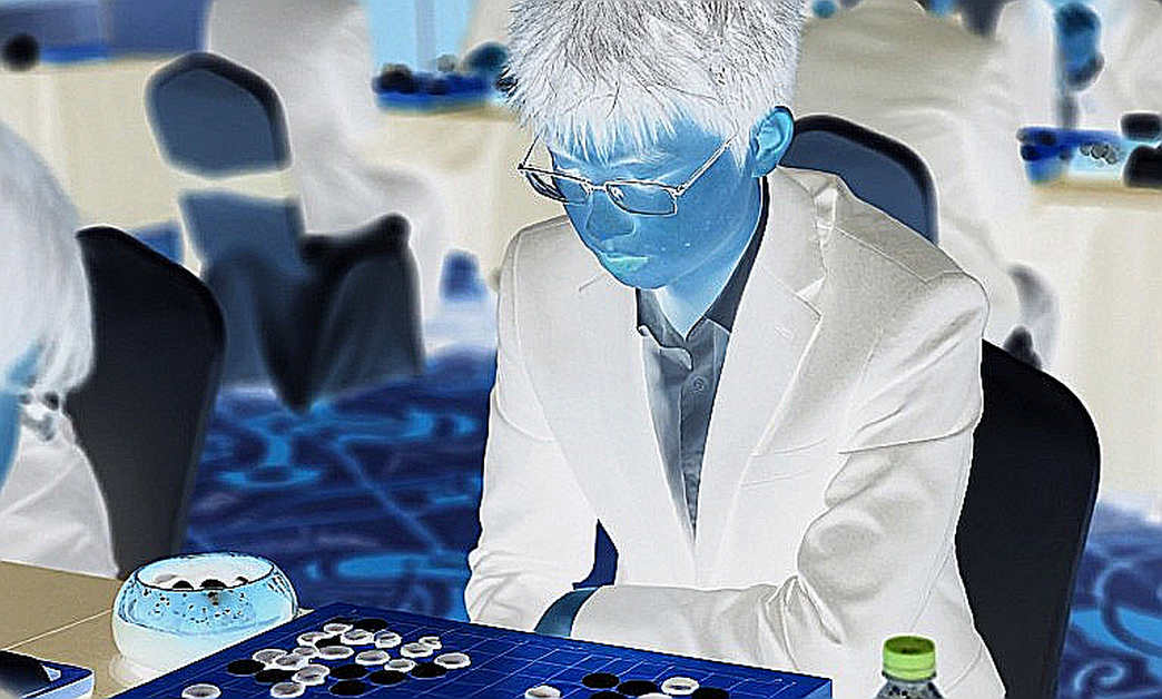 GCL 2026: Nepomniachtchi khiến Carlsen toát mồ hôi trước khi hạ Sindarov bằng đồng hồ
