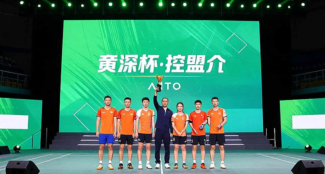 Đơn nữ cầu lông: hình học của 0,4 giây và sự sụp đổ của lối đánh bền