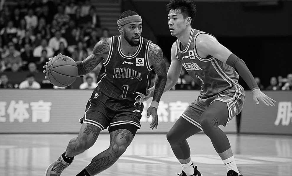 Bốn trận trong sáu ngày: bài toán tuổi 41 của LeBron James tại Philadelphia