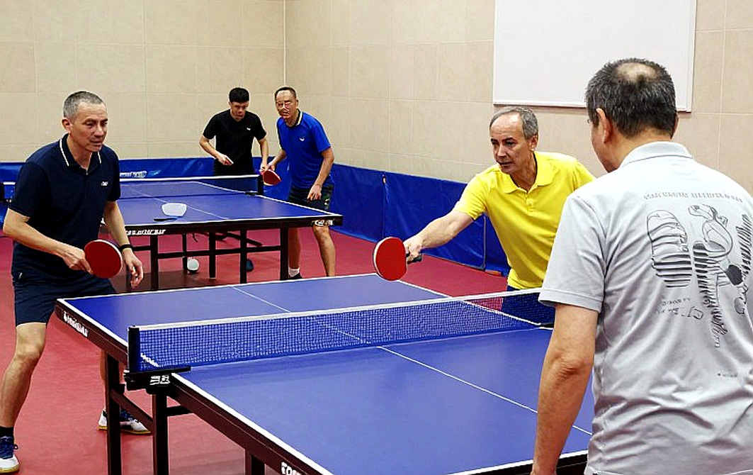 DHS Hurricane Kingsway and the Trace of Chinese Commerce Inside English Table Tennis