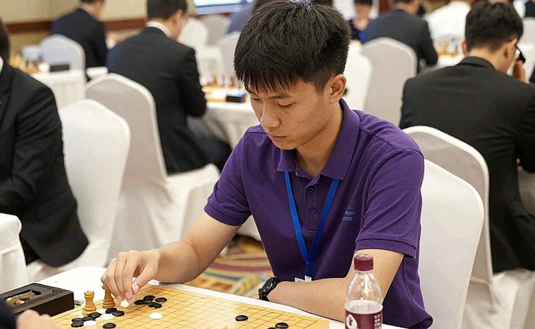 Carlsen nói về giới hạn con người: 15 năm ngôi số 1, 5 chức vô địch và khoảng cách 20 lần