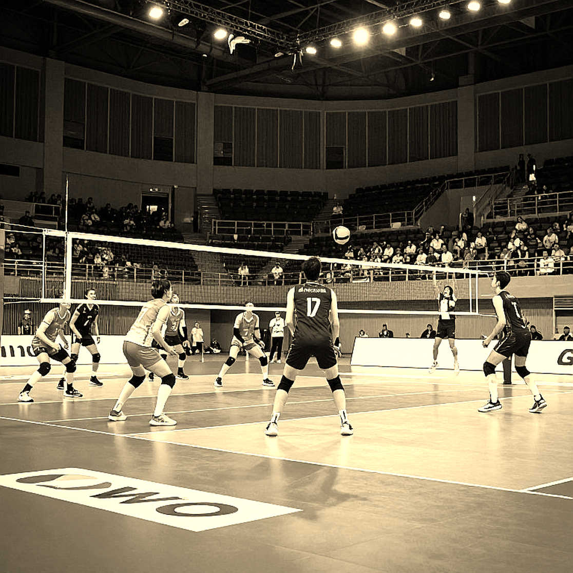 Romania hạ Thổ Nhĩ Kỳ 3-1 ở EuroVolley 2026: Efeler để số phận lại cho trận cuối