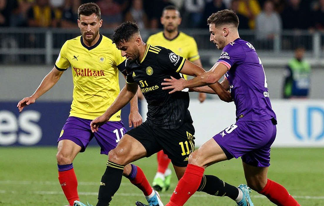 Năm ngày, hai khoảng trống và một lõi cũ: Bài toán nhân sự của tuyển Việt Nam trước FIFA ASEAN Cup 2026 Năm ngày, hai khoảng trống và một lõi cũ: Bài toán nhân sự của tuyển Việt Nam trước FIFA ASEAN Cup 2026