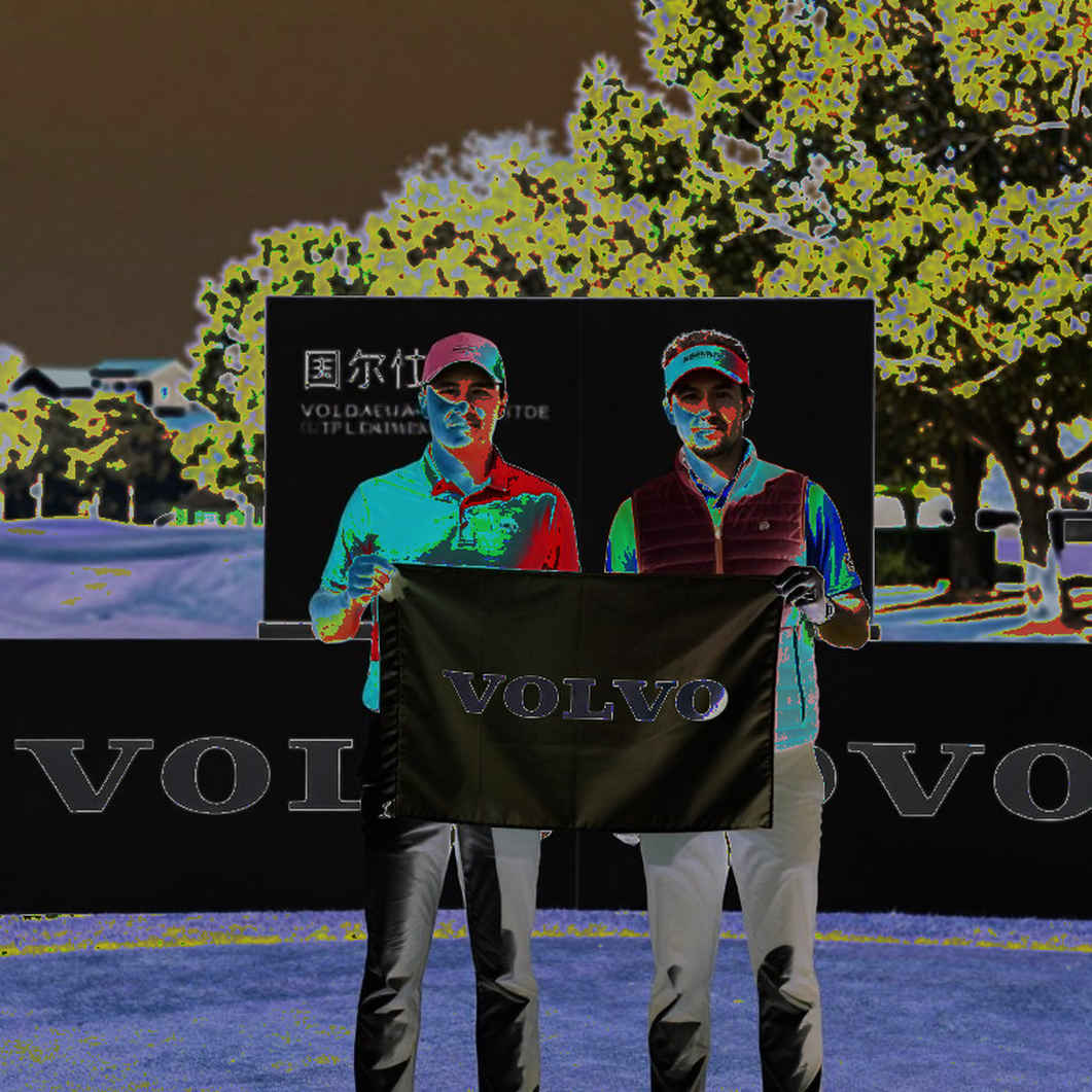 Ô trống trong bảng dữ liệu golf: khi sự đầy đủ của hình thức đánh lừa người đọc