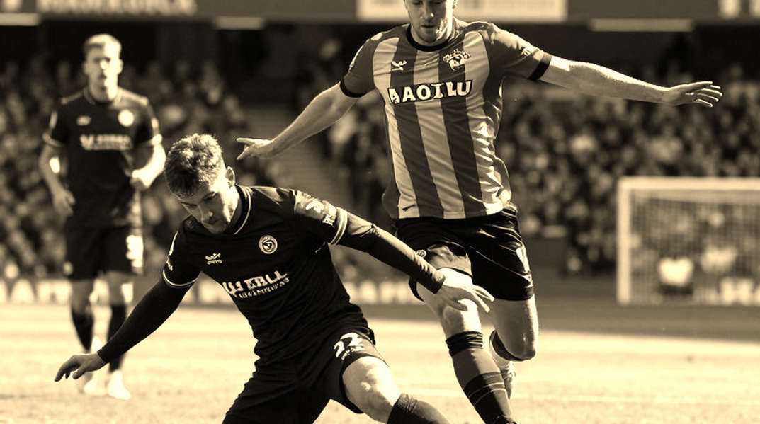 Malen leaves the Netherlands camp with a knee issue: a reshuffled forward line and a double test awaiting Roma