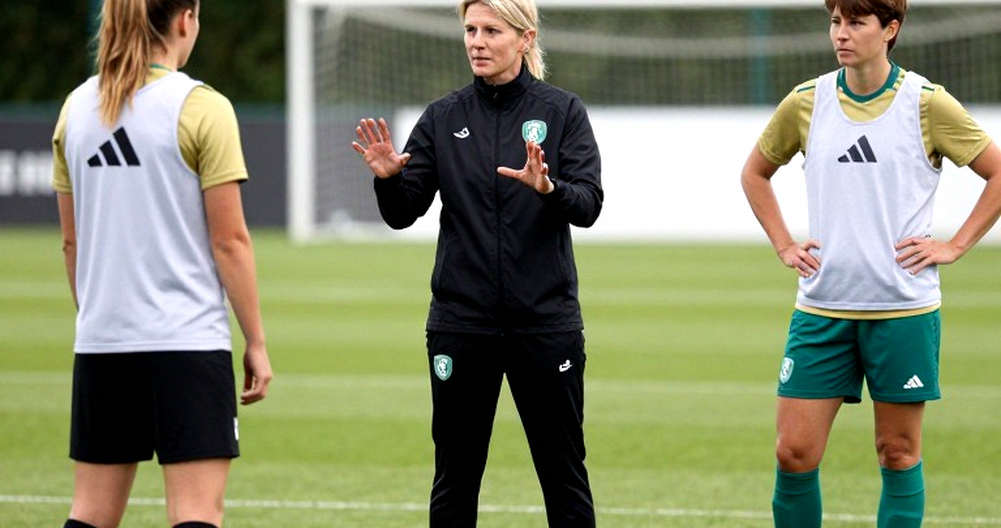 Danh sách 27 người của Tuchel: Calvert-Lewin, Ngumoha và 21 ngày chưa từng có tiền lệ Danh sách 27 người của Tuchel: Calvert-Lewin, Ngumoha và 21 ngày chưa từng có tiền lệ