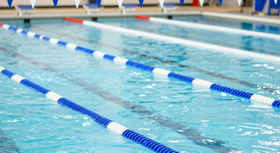 Tennessee vào chung kết College Swimming League: 20.95 của Camille Spink và 19.22 của Nikoli Blackman tạo ra khác biệt